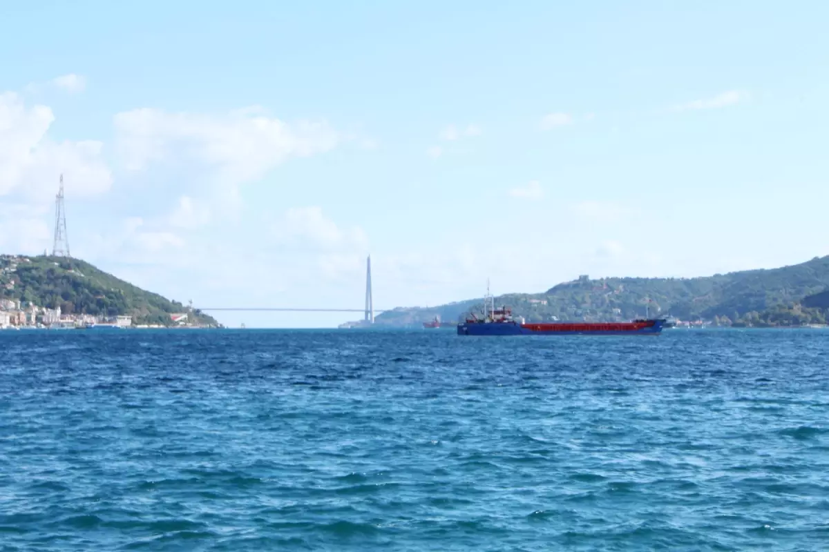 besiktasta kaza yolcu motoru ve geminin carpismasi qf4CYZPA