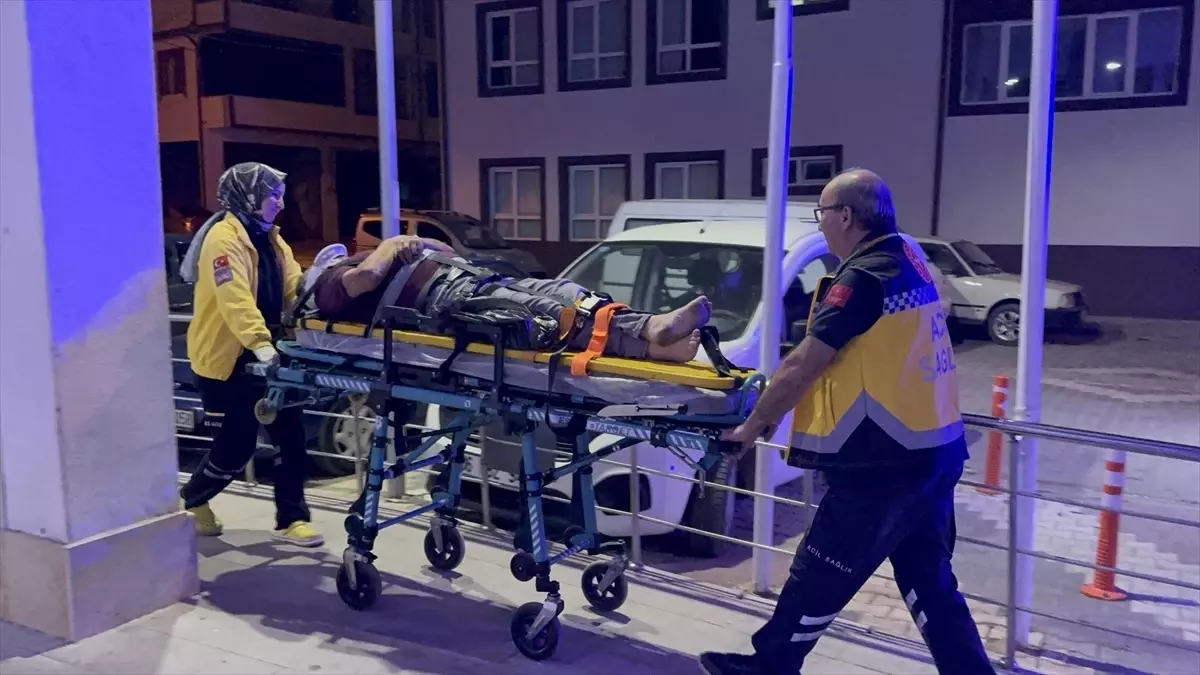 tir devrildi surucu yaralandi AvUqkIrT