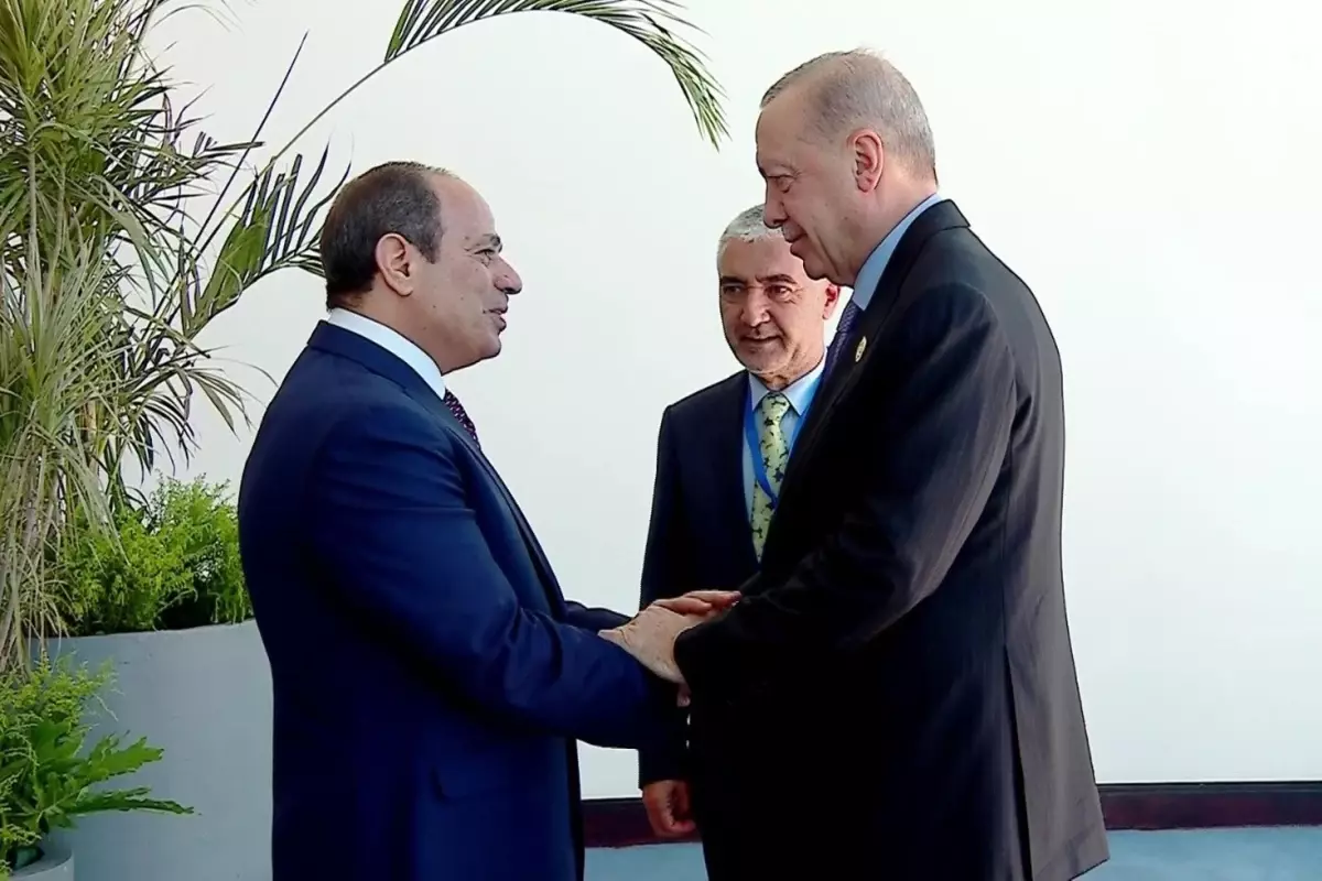 cumhurbaskani erdogan gazze zirvesi icin misirda sisi bizzat karsiladi jFiN8QEE.jpg