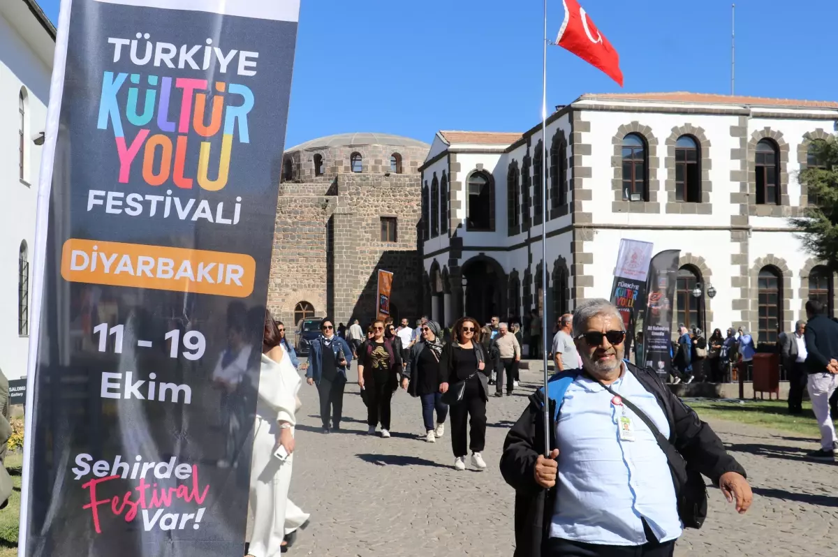 diyarbakir kultur yolu festivali ikinci gununde yogun ilgiyle devam ediyor CSdwmFuc.jpg