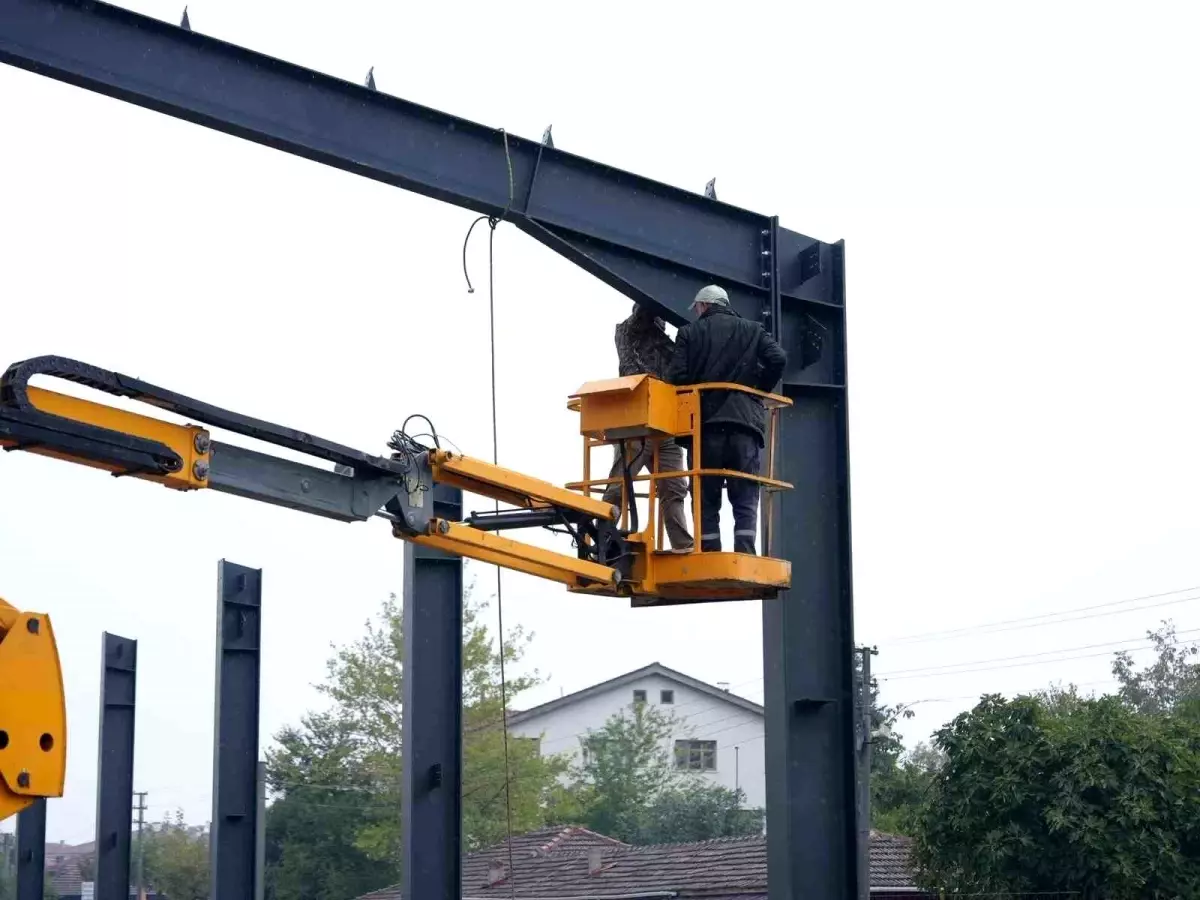 duzcede tuhafiyeciler kapali pazar alani insaatinda son asama GTsqMr4j.jpg