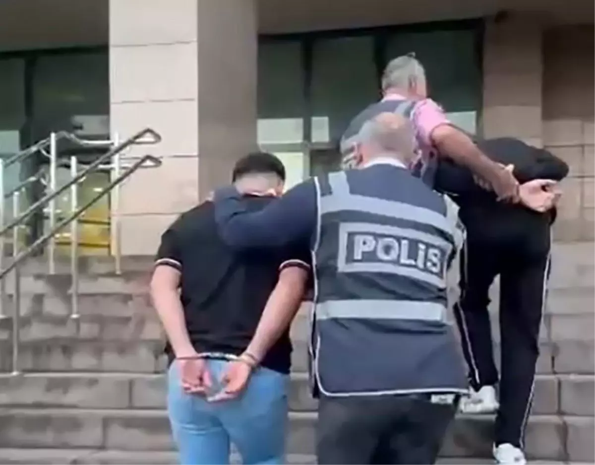 izmirde motosiklet hirsizlari yakalandi hIgd8H9d.jpg