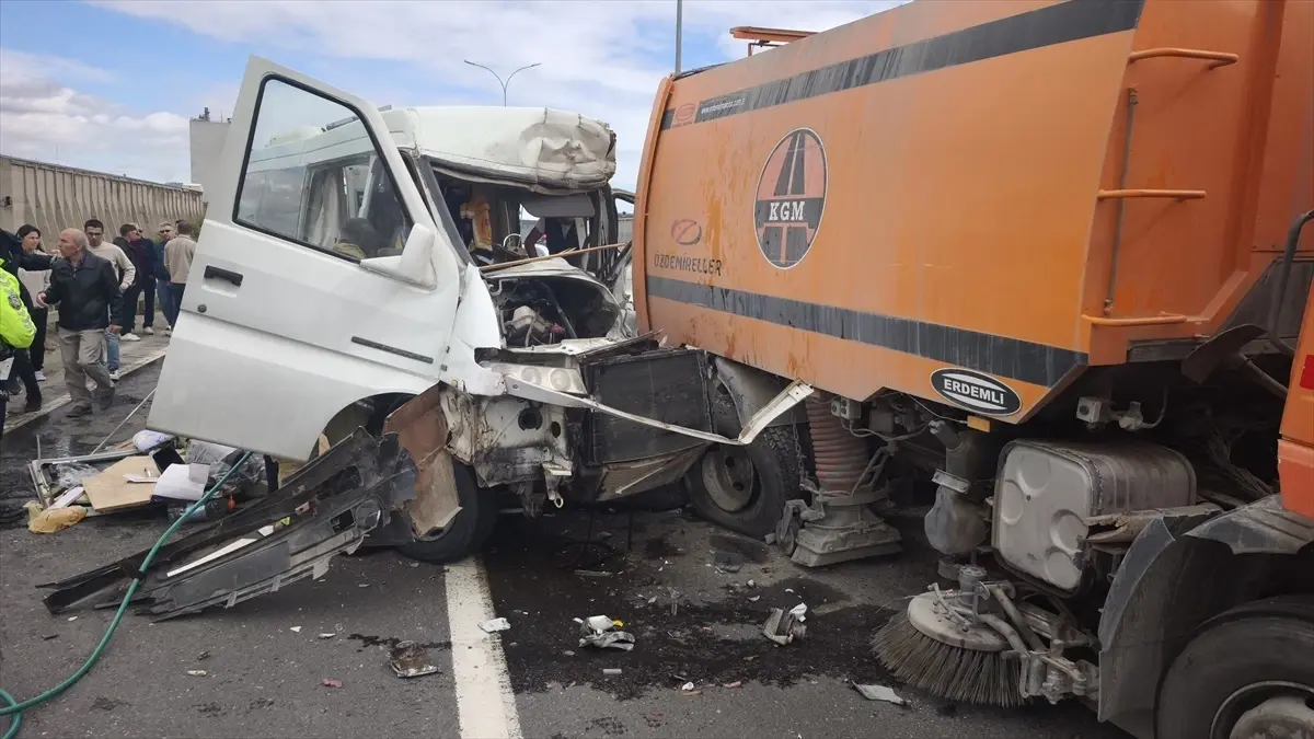 kutahyada kaza 1 olu 1 yarali uxxKlLbM