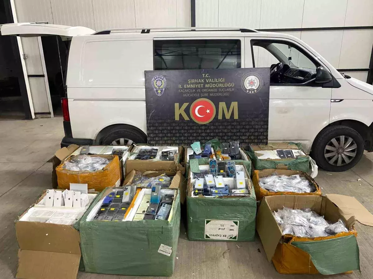 sirnakta uyusturucu ve kacakcilik operasyonlari 51 gozalti se7X7fyd.jpg