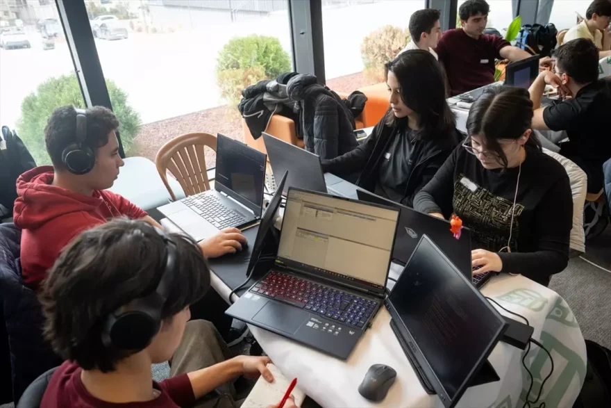 TUA Astro Hackathon 37 Şehirde Başladı